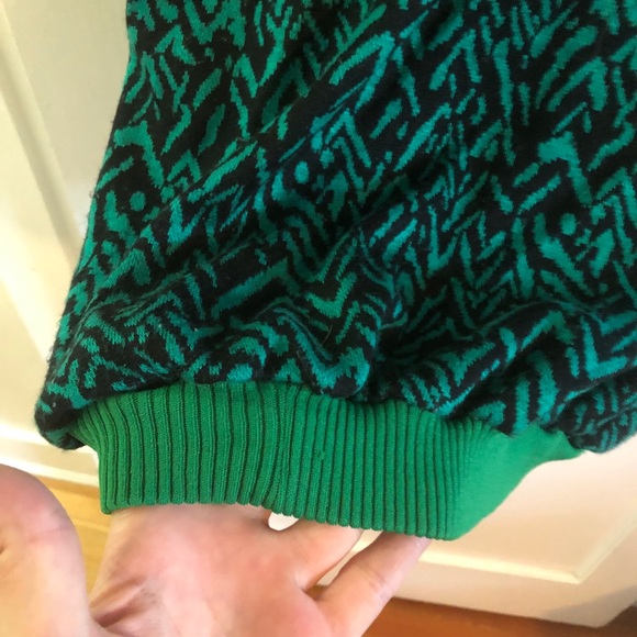 Cute Handmade Vintage Green & Black Print Turtleneck - LRG/XL - Picture 6 of 6